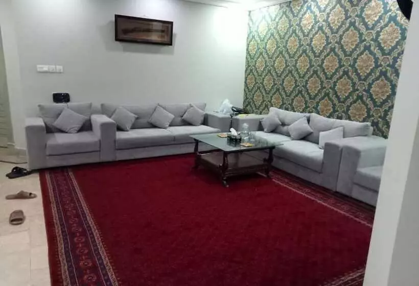 پانسیون Luxus Guest House
