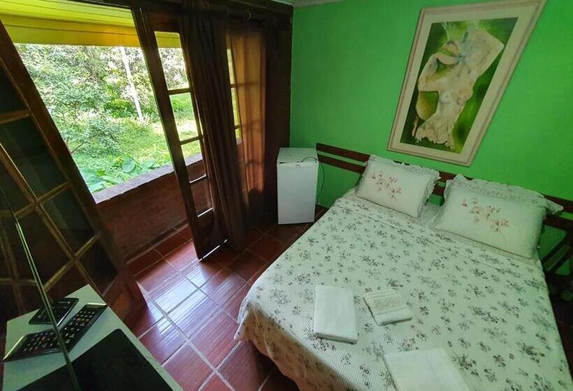 بنسيون Pousada Donna Rose