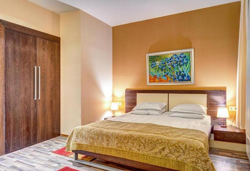 апартаменти свети трифон