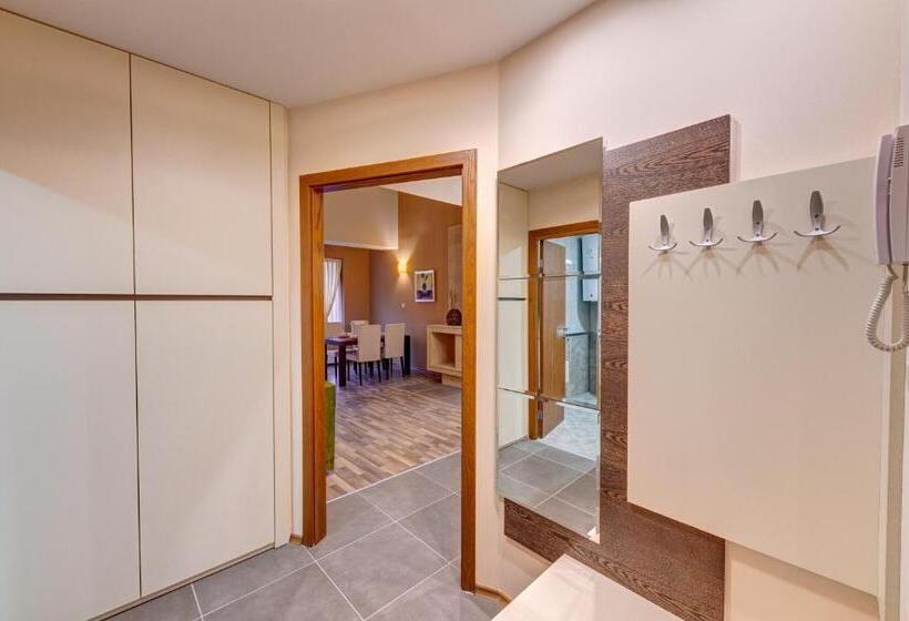 апартаменти свети трифон