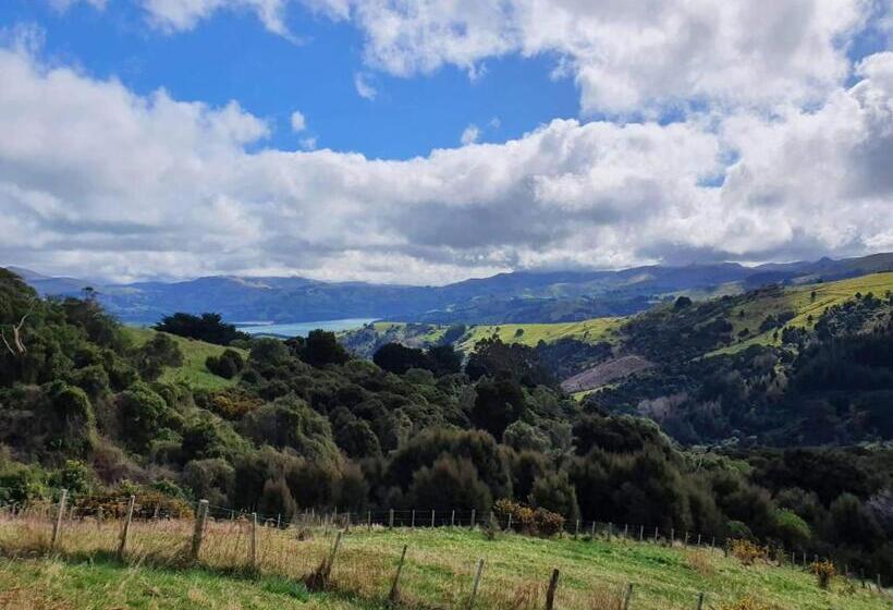צימר Glenwood Akaroa Bush Retreat   Kanuka Hut