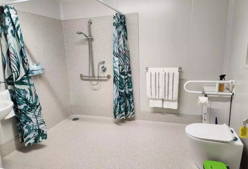 Aamiaismajoitus (B&B) Glenwood Akaroa Bush Retreat   Kanuka Hut