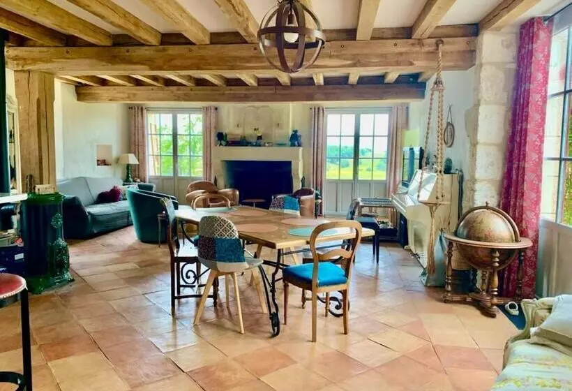 ベッドアンドブレックファースト Les Chambres Du Vallon