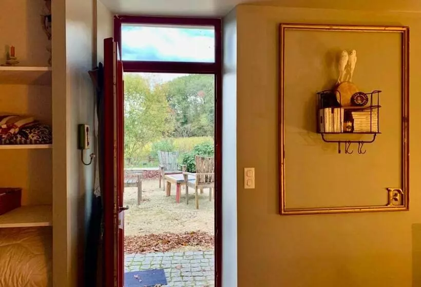 ベッドアンドブレックファースト Les Chambres Du Vallon