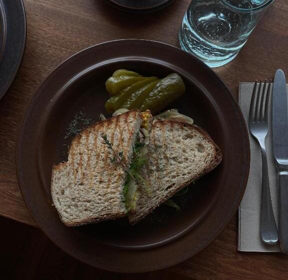 ホテル Artbau Design