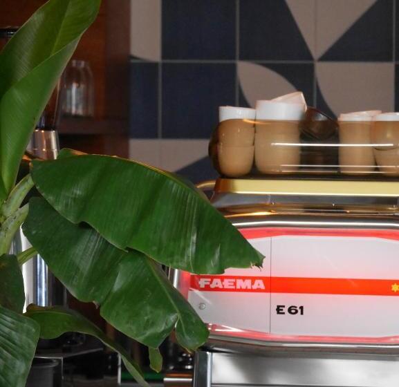 ホテル Artbau Design