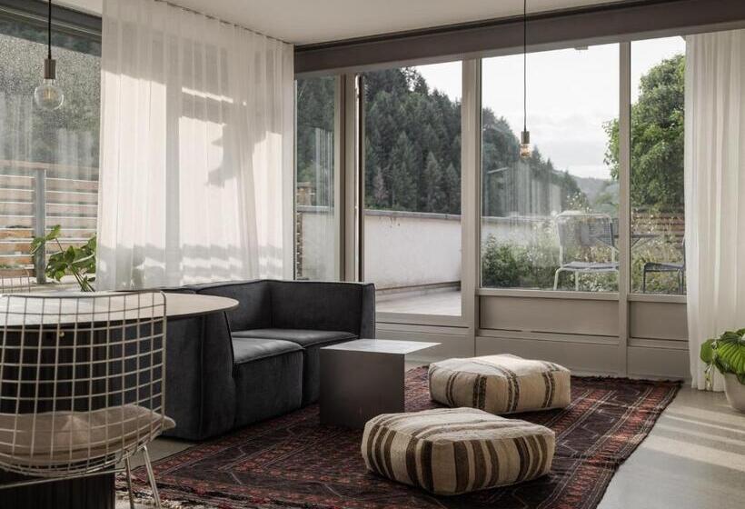 ホテル Artbau Design