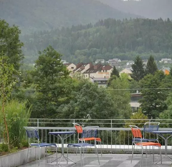 Hotelli Artbau Design