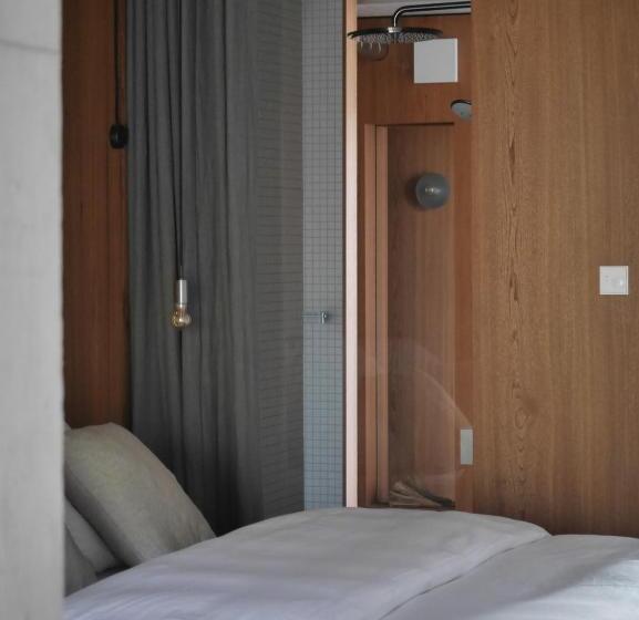 ホテル Artbau Design