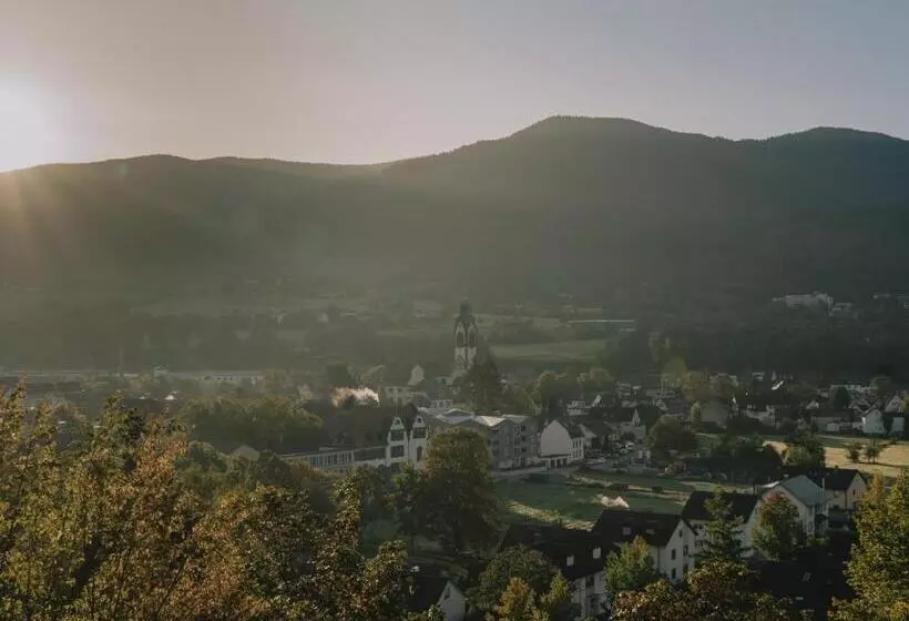 Hotelli Artbau Design