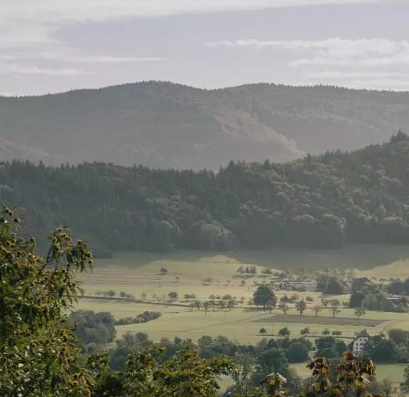 Hotelli Artbau Design