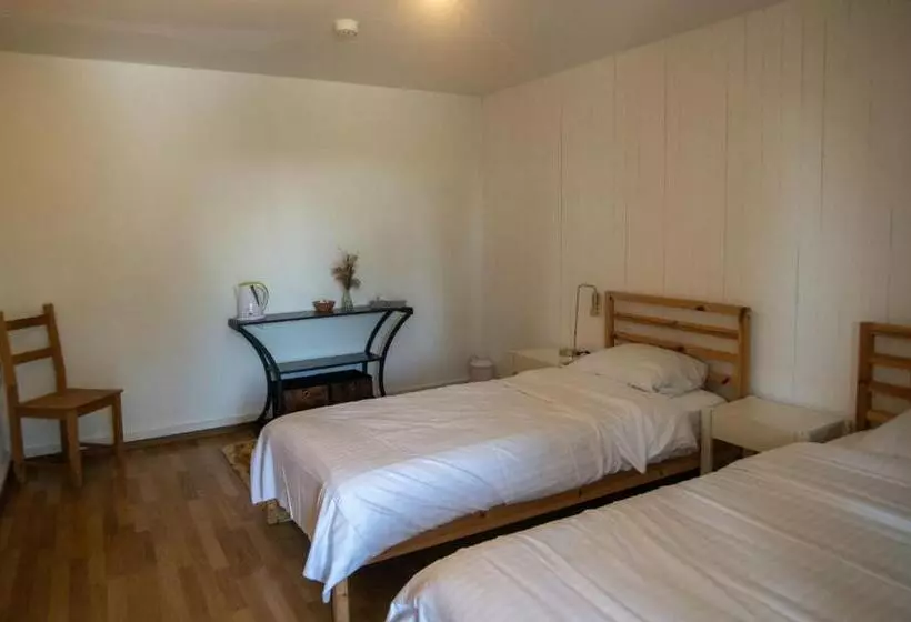 ホテル Auberge De La Couronne