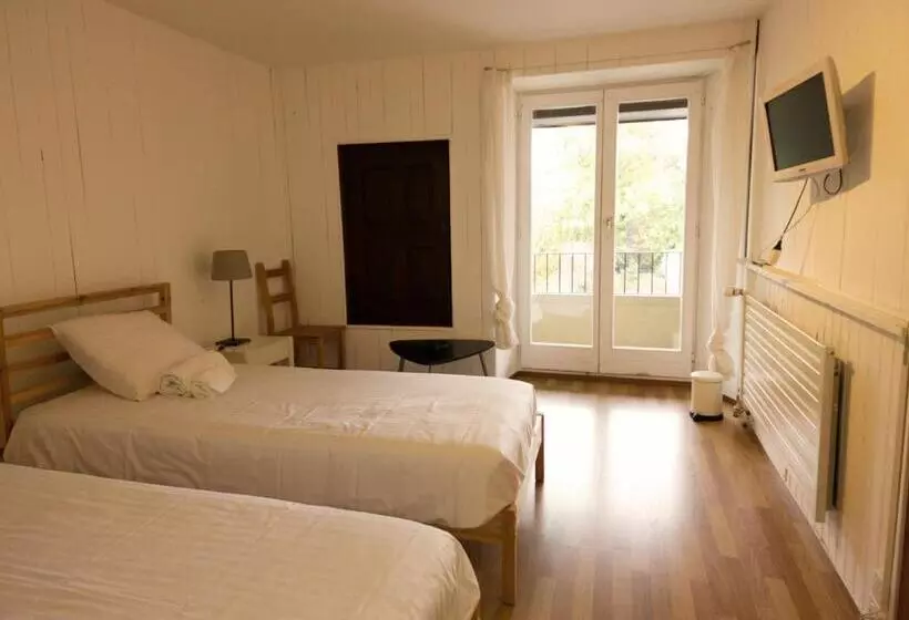 ホテル Auberge De La Couronne