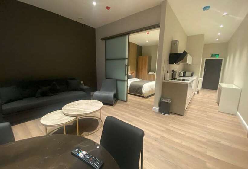 Hotel a Capsule Goodwin St