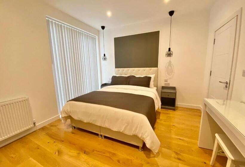 Hotel a Capsule Goodwin St