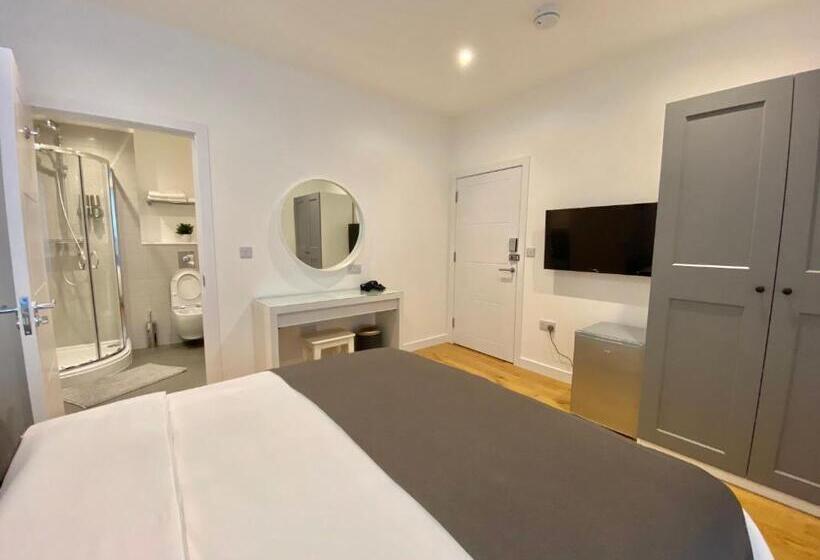 Hotel a Capsule Goodwin St