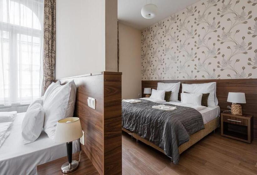 בית מלון כפרי Elit Boutique Rooms  Best Location by bqa