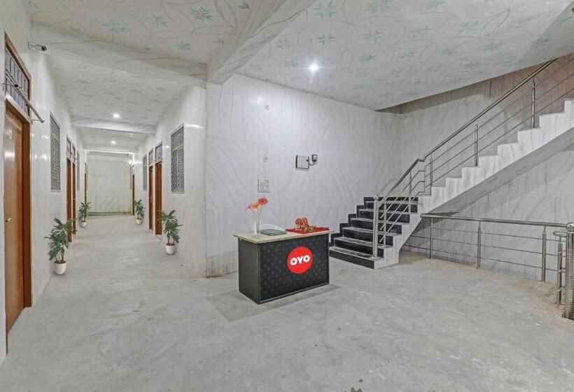 호텔 Flagship Sana Guest House Near Chaudhary Charan Singh International Airport