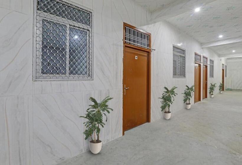 호텔 Flagship Sana Guest House Near Chaudhary Charan Singh International Airport