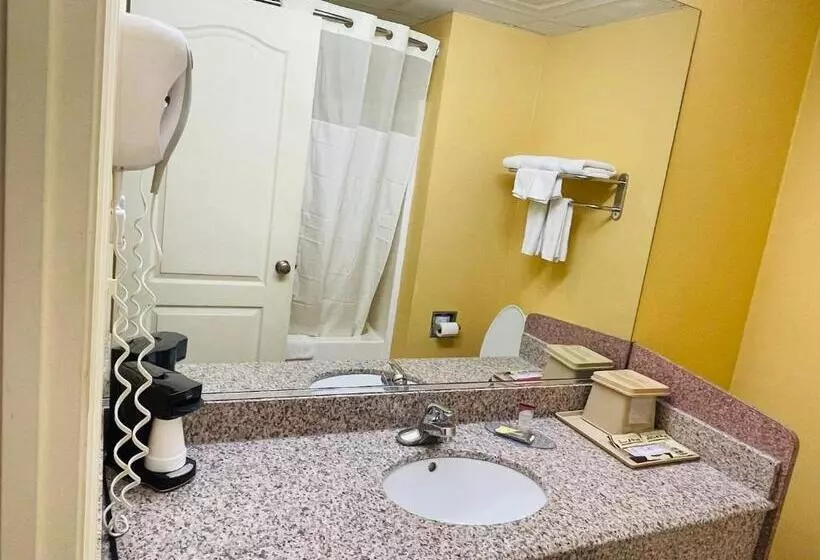 Hotelli Mountain Inn & Suites  Dunlap Tn