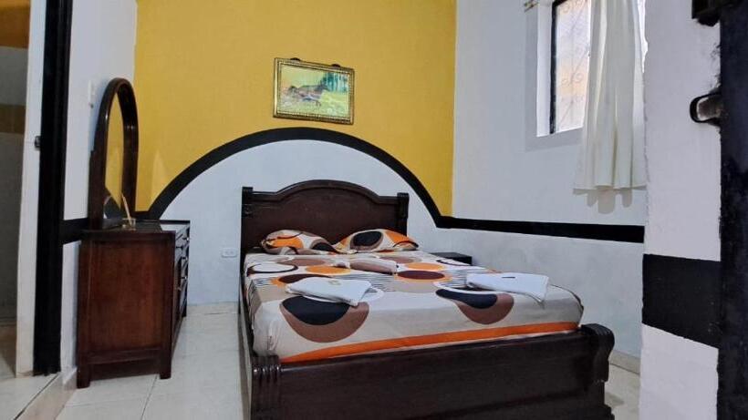 Hotel Plaza Confort Inn