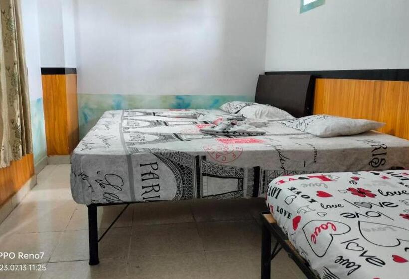 Hotel Plaza Confort Inn