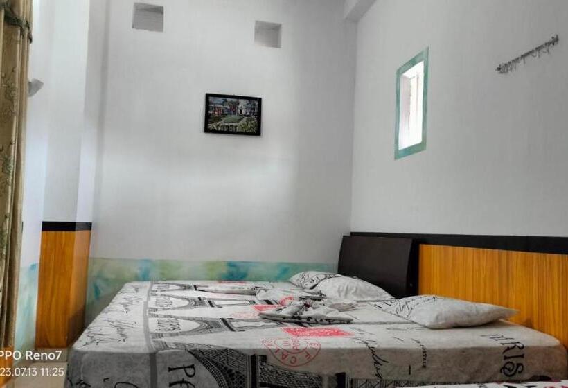 Hotel Plaza Confort Inn