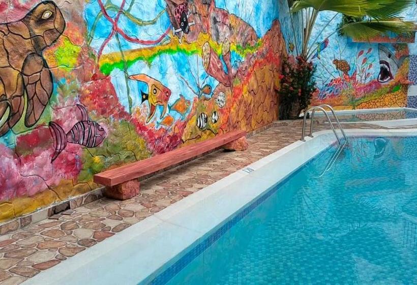 Hotel Plaza Confort Inn