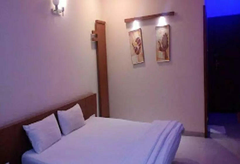 Hotelli Uma Club & Resort, Khajuraho