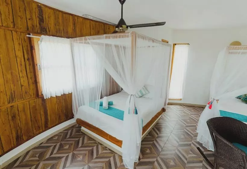 Hotelli Uuttaaka Eco