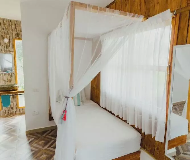 Hotelli Uuttaaka Eco