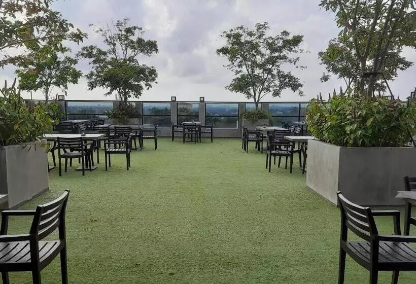 ホテル Viluxey City