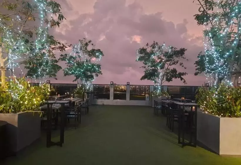 ホテル Viluxey City