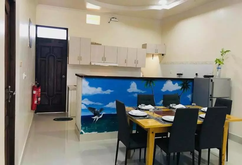 پانسیون Lets Go Huraa