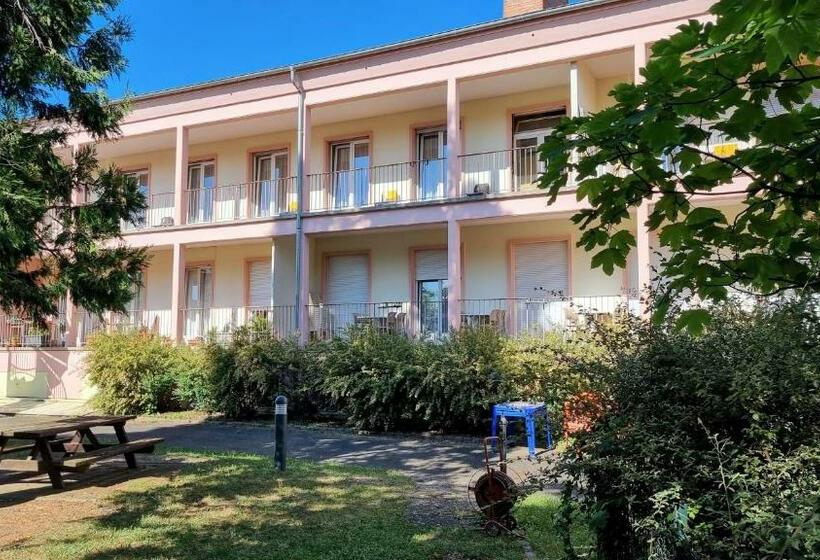 הוסטל Auberge De Jeunesse