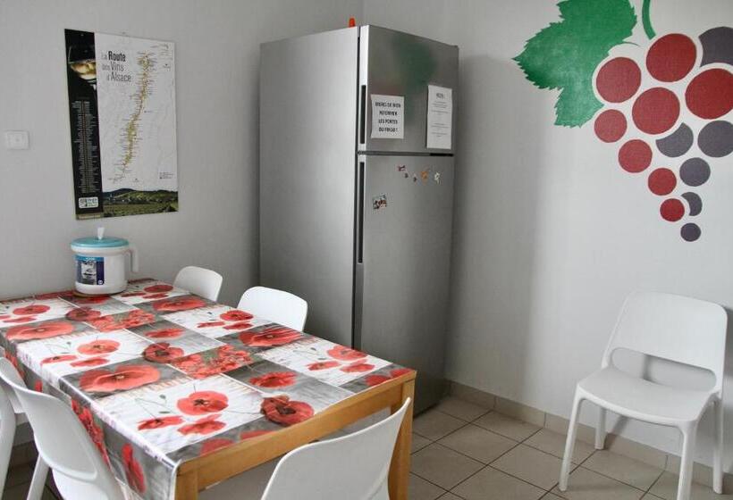 הוסטל Auberge De Jeunesse