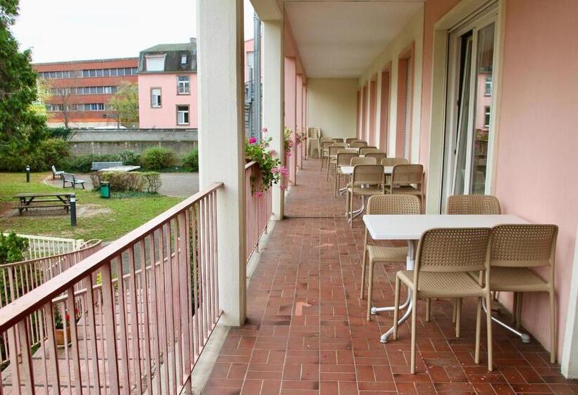 הוסטל Auberge De Jeunesse