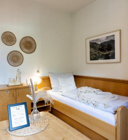 ユースホステル Der Thomataler Wirt