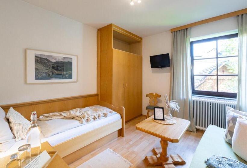 ユースホステル Der Thomataler Wirt