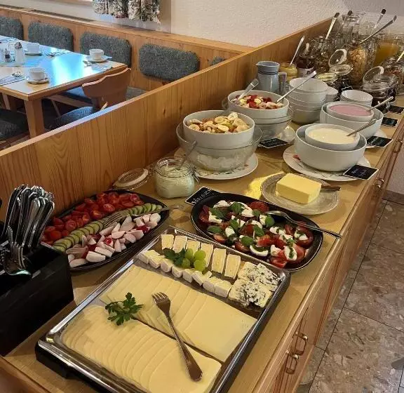 Retkeilymaja Der Thomataler Wirt