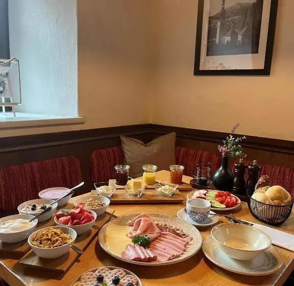 Retkeilymaja Der Thomataler Wirt