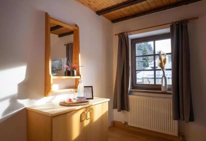 Retkeilymaja Der Thomataler Wirt