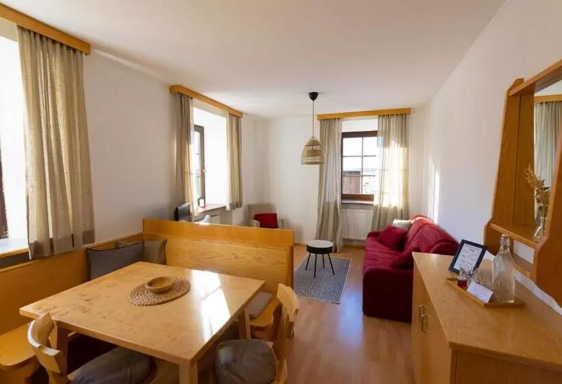 Retkeilymaja Der Thomataler Wirt