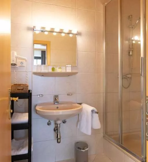 Retkeilymaja Der Thomataler Wirt