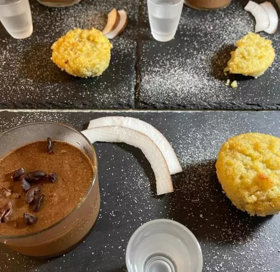 ベッドアンドブレックファースト Eden Jungle Lodge