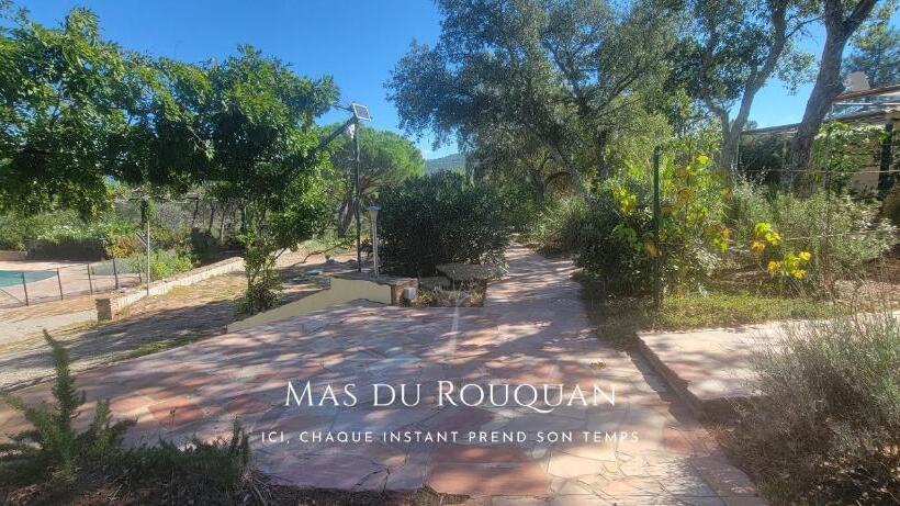 مبيت وإفطار Le Mas Du Rouquan