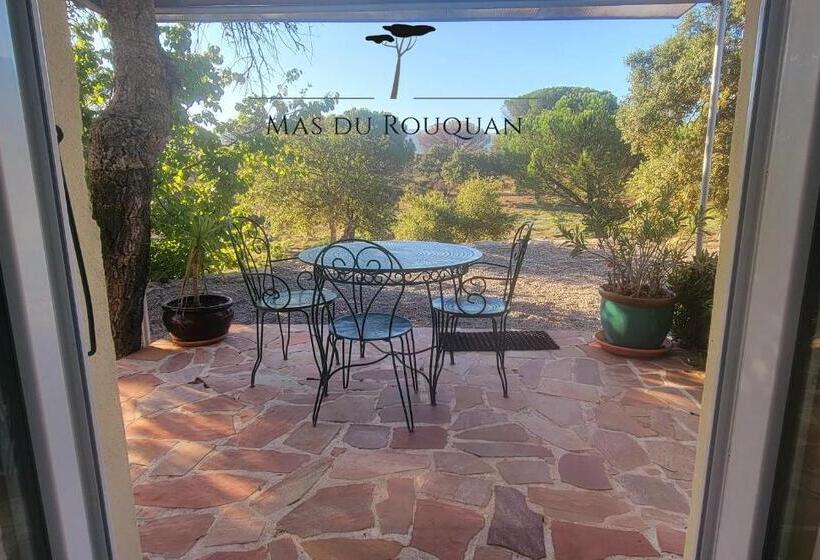 مبيت وإفطار Le Mas Du Rouquan