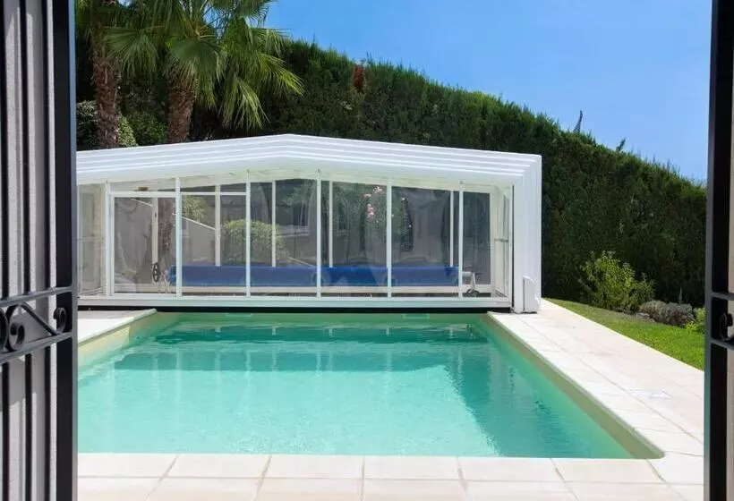 ベッドアンドブレックファースト Les Chambres D Hôtes De Mougins