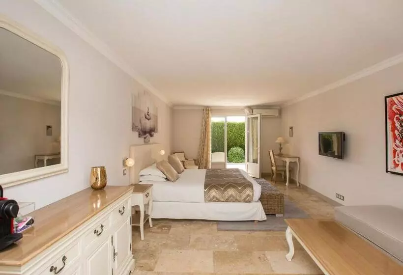 ベッドアンドブレックファースト Les Chambres D Hôtes De Mougins