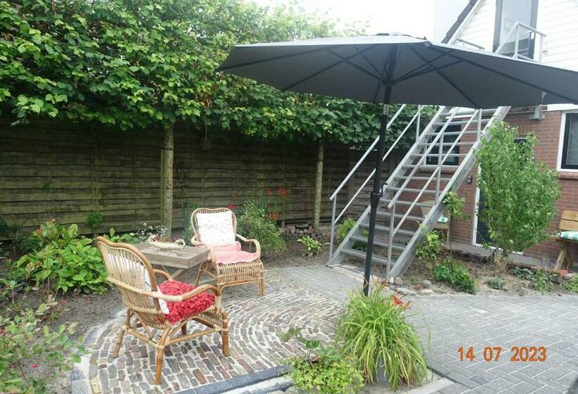 Bed and Breakfast Suuthwalda Overnight Stay